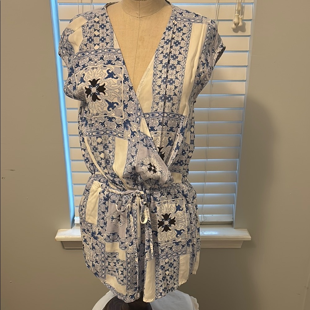 Blue and White Patterned Women's Wrap Top Pink Stich